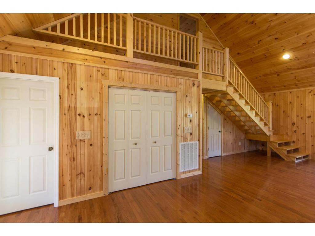 11350 Mendota Road Abingdon, VA 24210 - Photo 11 of 25 Beautiful HW Floors