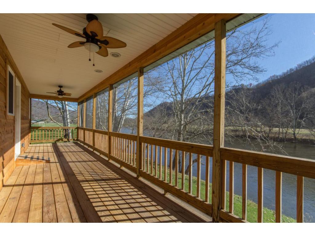 11350 Mendota Road Abingdon, VA 24210 - Photo 4 of 25 View from Screend In Porch