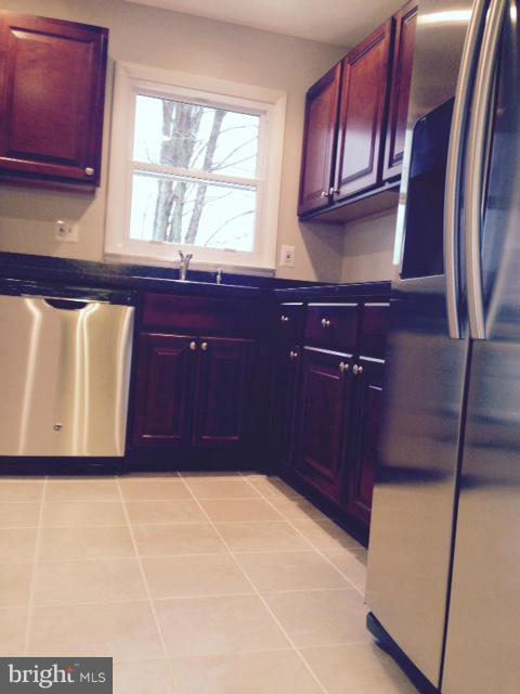3923 Rayton Road Randallstown, MD 21133 - Photo 4 of 30 Kitchen