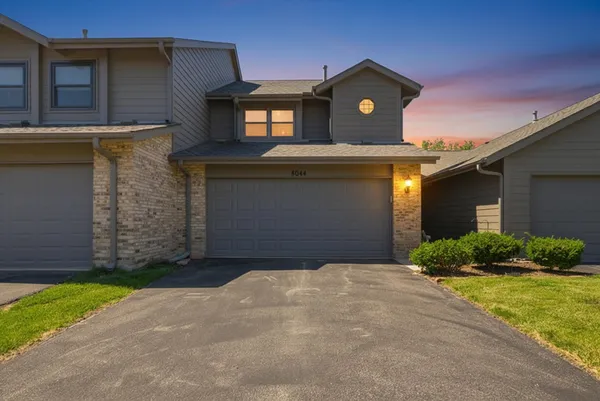 $399,900 | 8044 Wildwood Lane, Darien, IL 60561