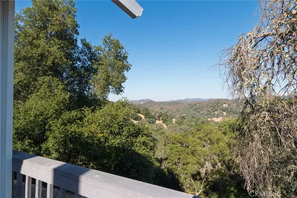 $1,049,000 | 5550 Las Tablas Bay Drive, Paso Robles, CA 93446