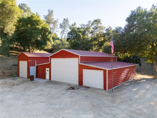 $1,049,000 | 5550 Las Tablas Bay Drive, Paso Robles, CA 93446