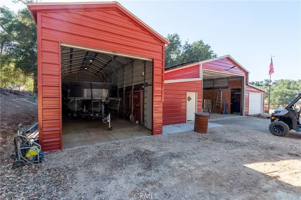 $1,049,000 | 5550 Las Tablas Bay Drive, Paso Robles, CA 93446