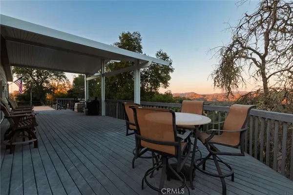 $1,049,000 | 5550 Las Tablas Bay Drive, Paso Robles, CA 93446