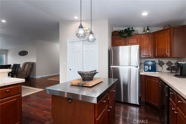 $1,049,000 | 5550 Las Tablas Bay Drive, Paso Robles, CA 93446