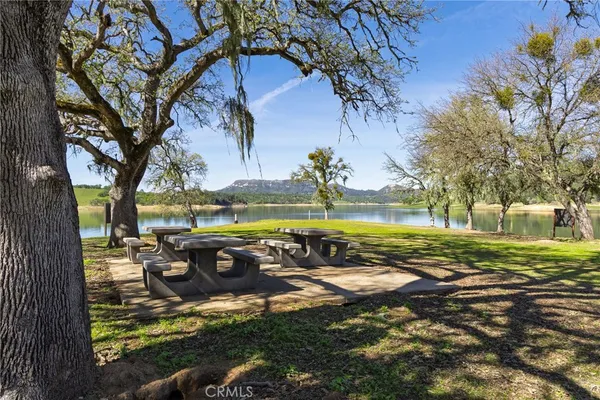 $1,049,000 | 5550 Las Tablas Bay Drive, Paso Robles, CA 93446