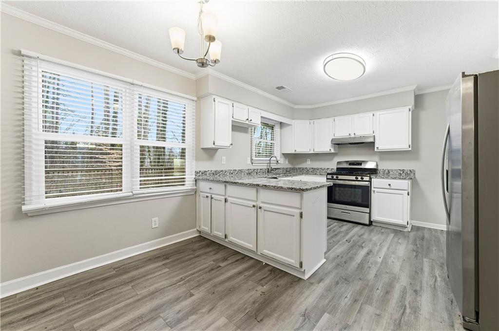 790 Pine Ridge Drive Stone Mountain, GA 30087 - Photo 4 of 16