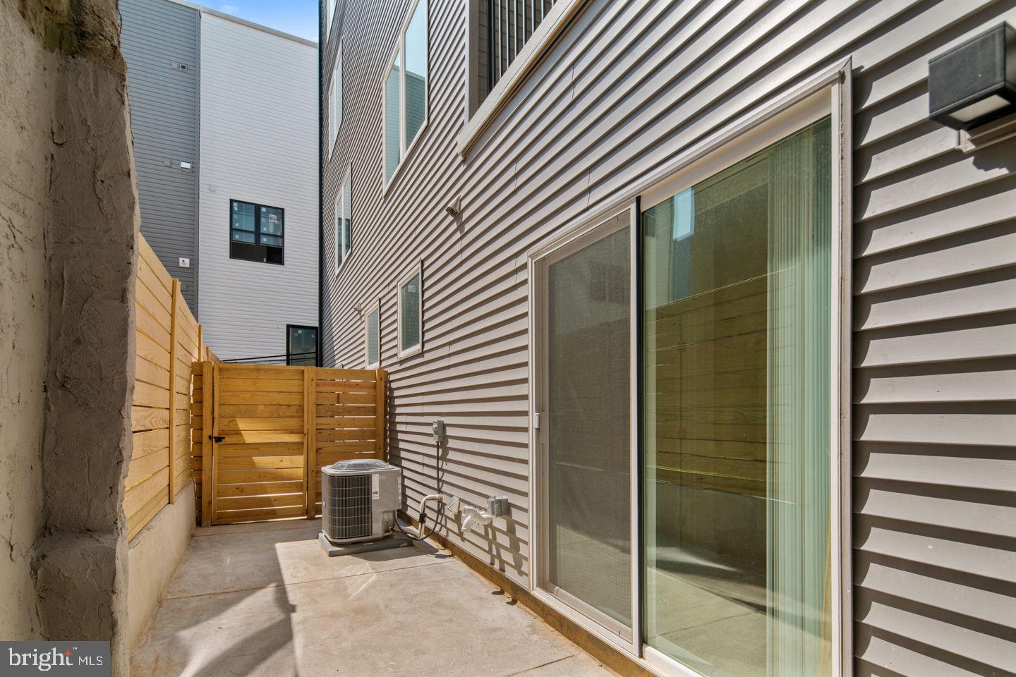 1910 Brown Street Philadelphia, PA 19130 - Photo 26 of 31 a view of balcony
