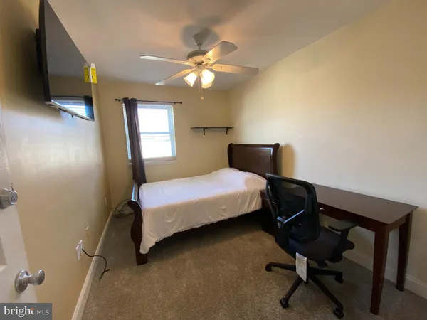 $1,350 | 7416 Rhondda Drive, Unit B, Lorton, VA 22079