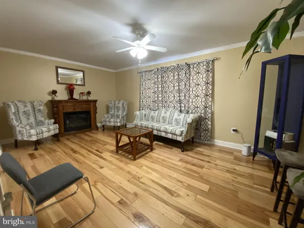 $1,350 | 7416 Rhondda Drive, Unit B, Lorton, VA 22079