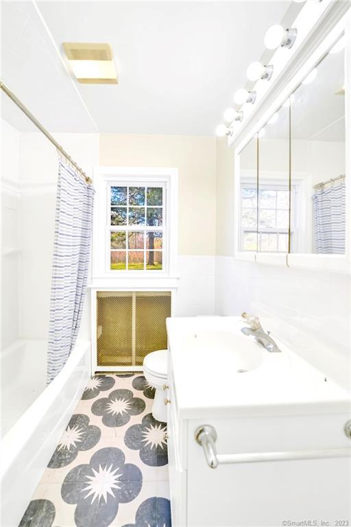 443 Benson Road Middlebury, CT 06762 - Photo 6 of 14