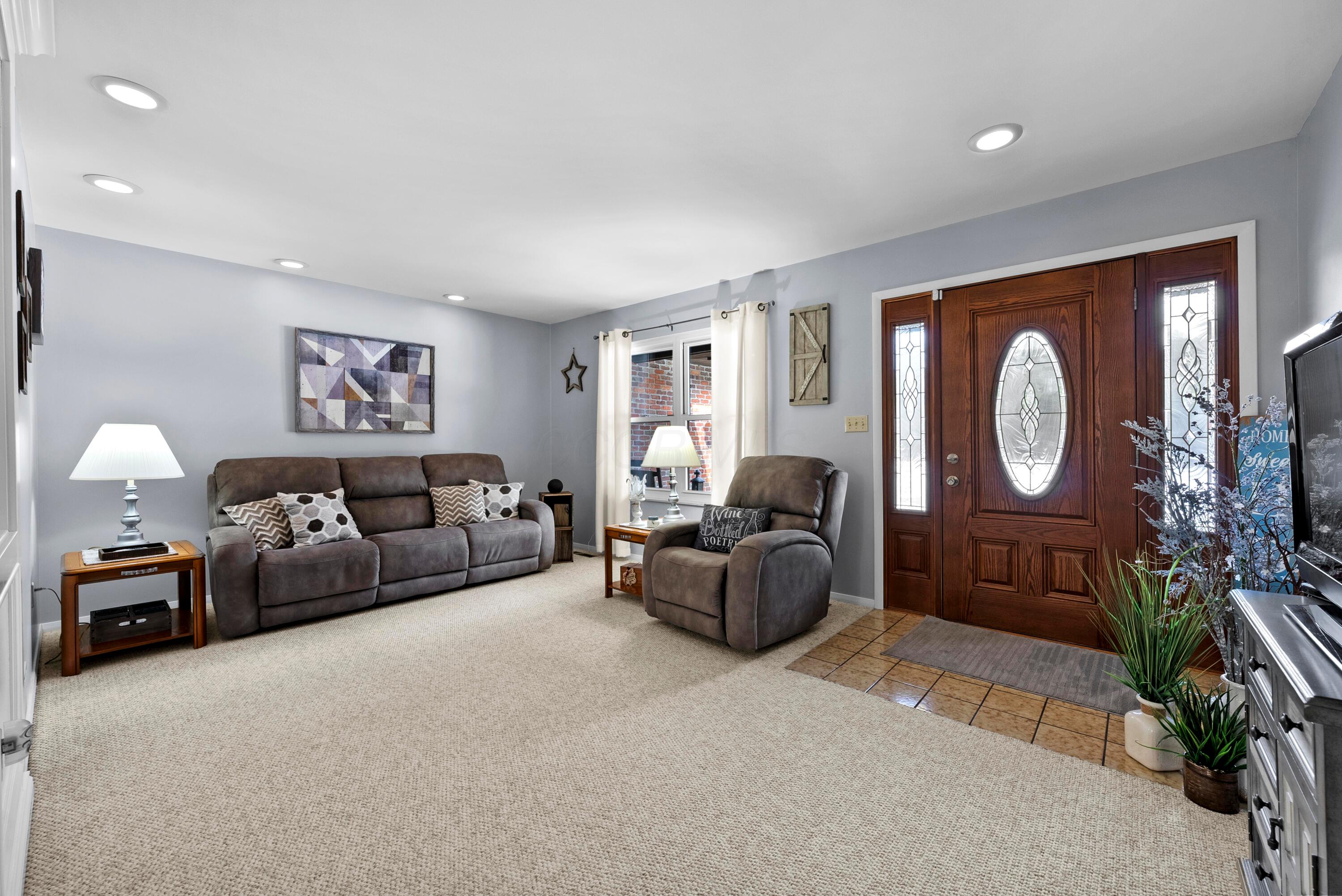 5216 Patrick Road Sunbury, OH 43074 - Photo 2 of 36 Entry