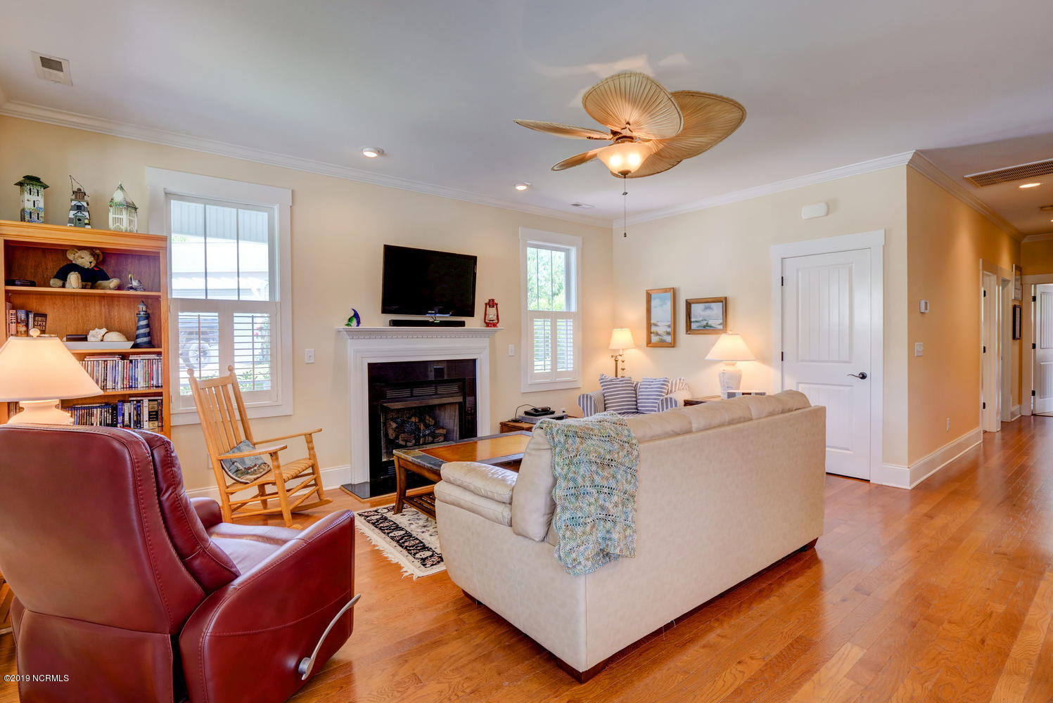 1104 Reed Court Holly Ridge, NC 28445 - Photo 6 of 36 Spacious living room