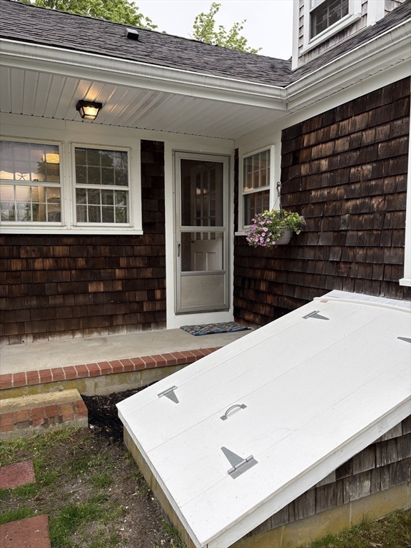 42 Old Barnstable Road Falmouth, MA 02536 - Photo 29 of 40