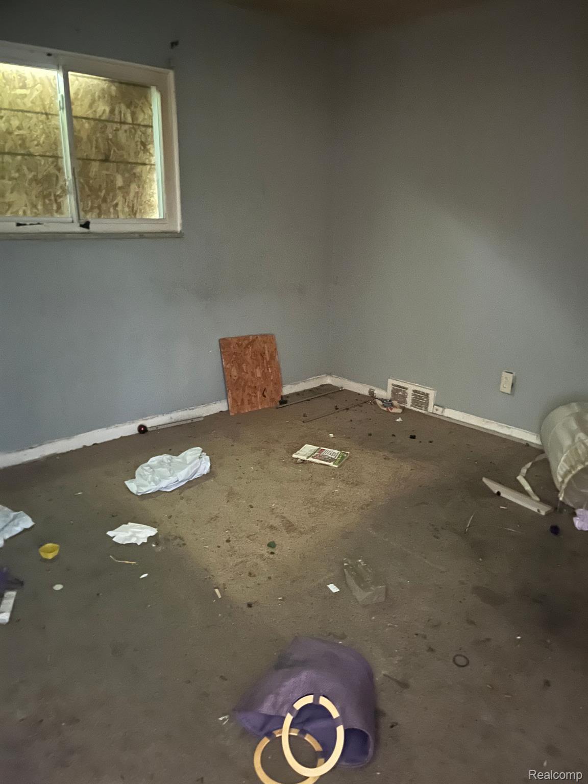 18929 Burt Road Detroit, MI 48219 - Photo 6 of 8 Gallery Image 6