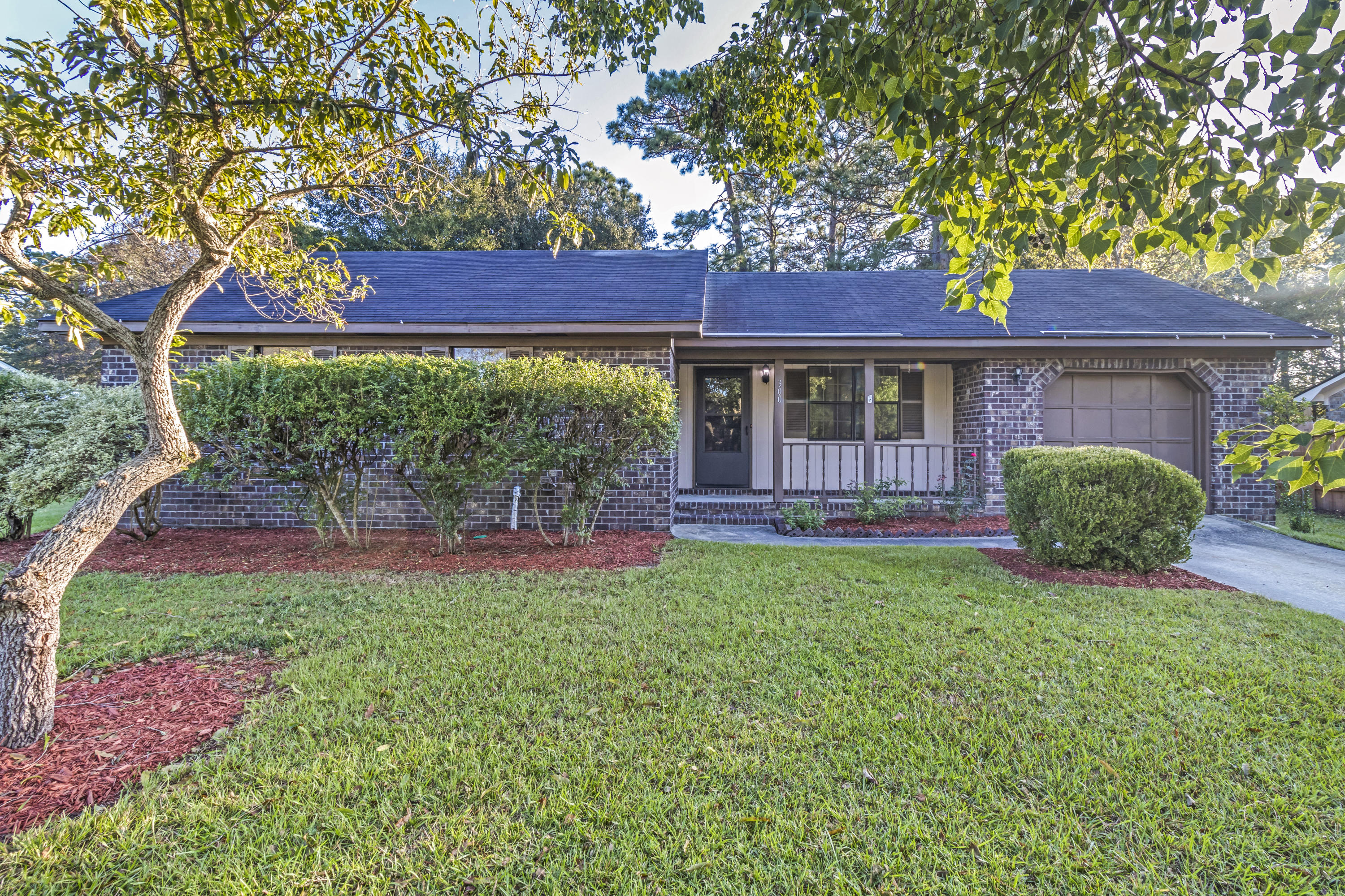 300 Kershaw Road Summerville, SC 29486 - Photo 2 of 34 5