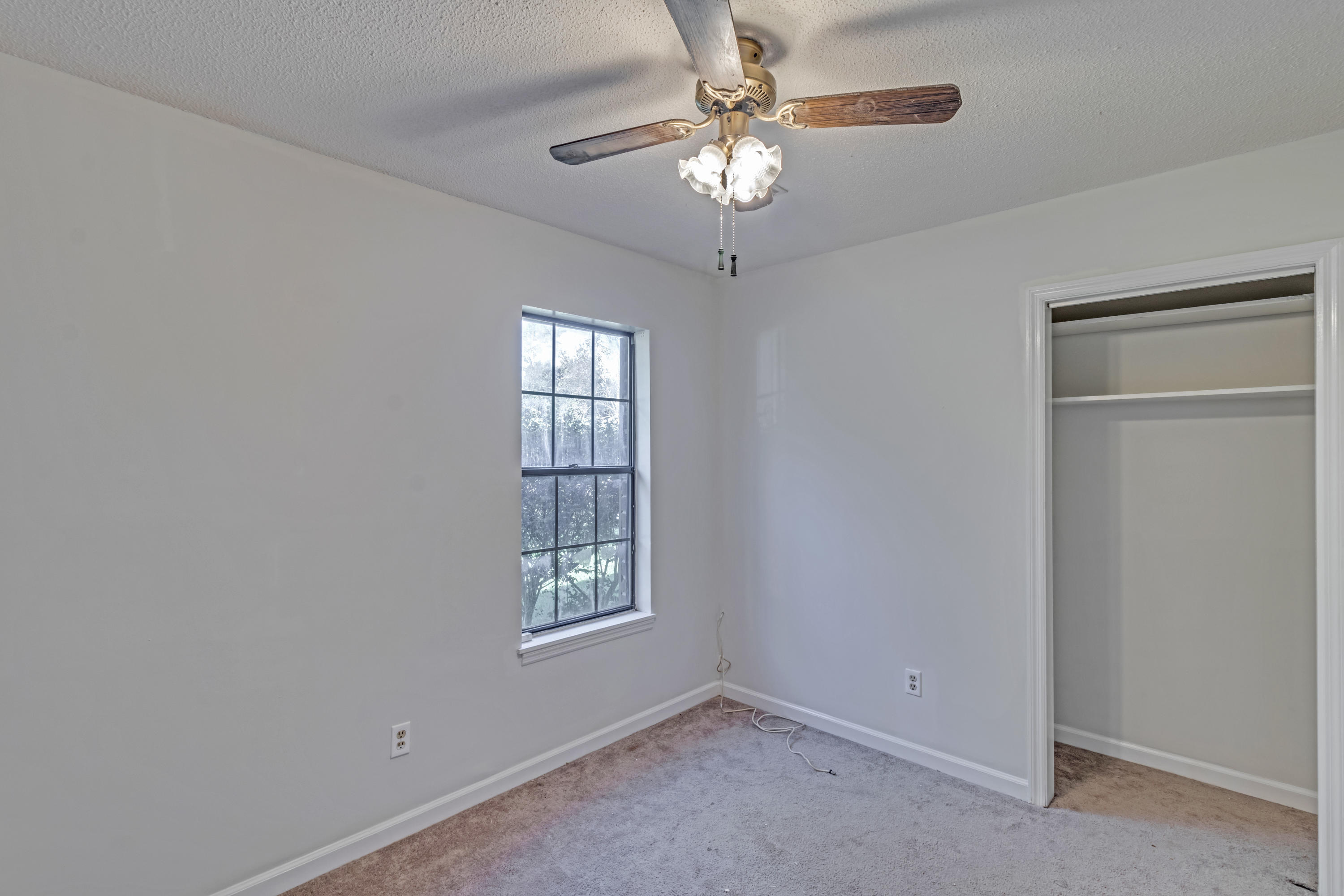 300 Kershaw Road Summerville, SC 29486 - Photo 19 of 34 22