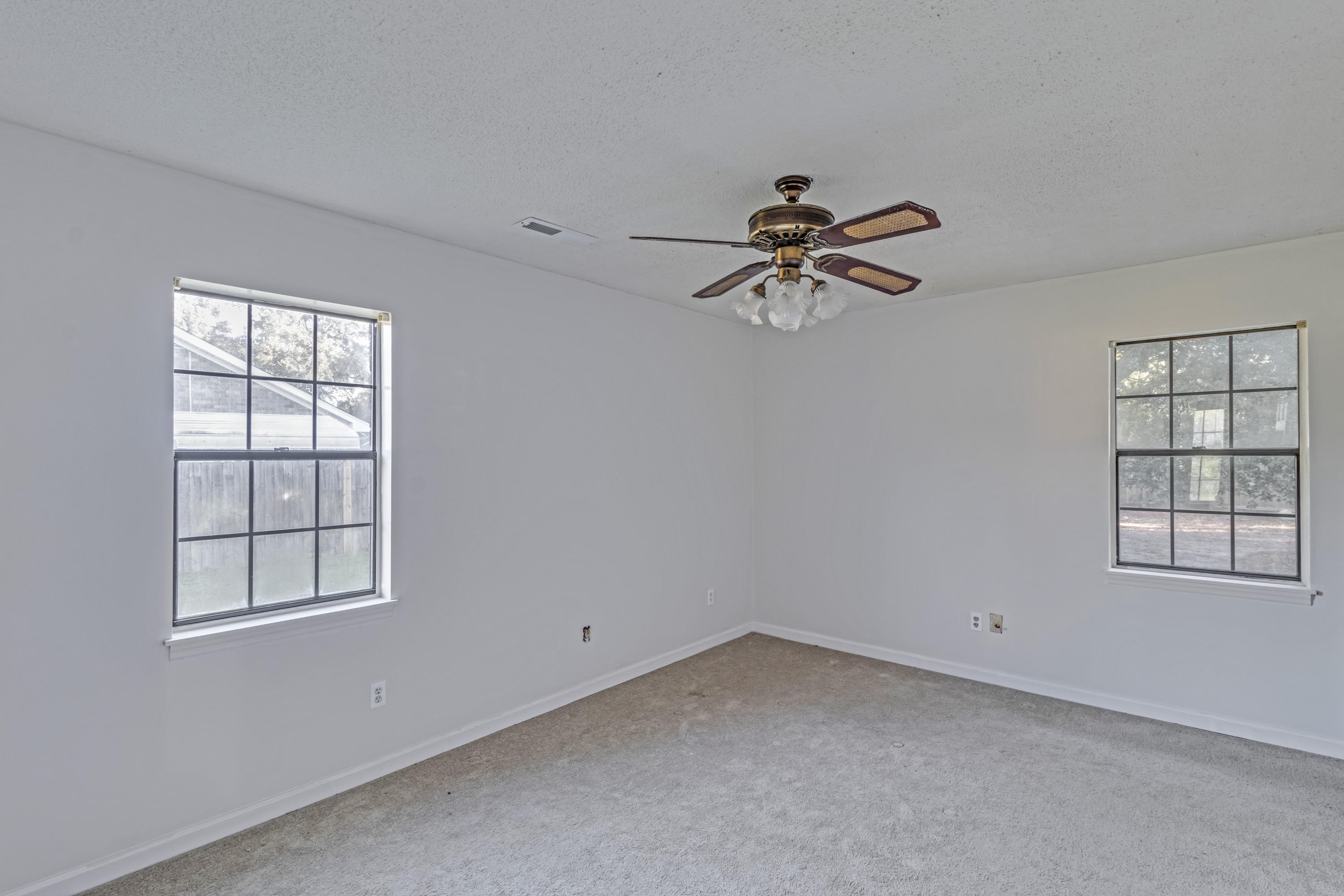 300 Kershaw Road Summerville, SC 29486 - Photo 21 of 34 24