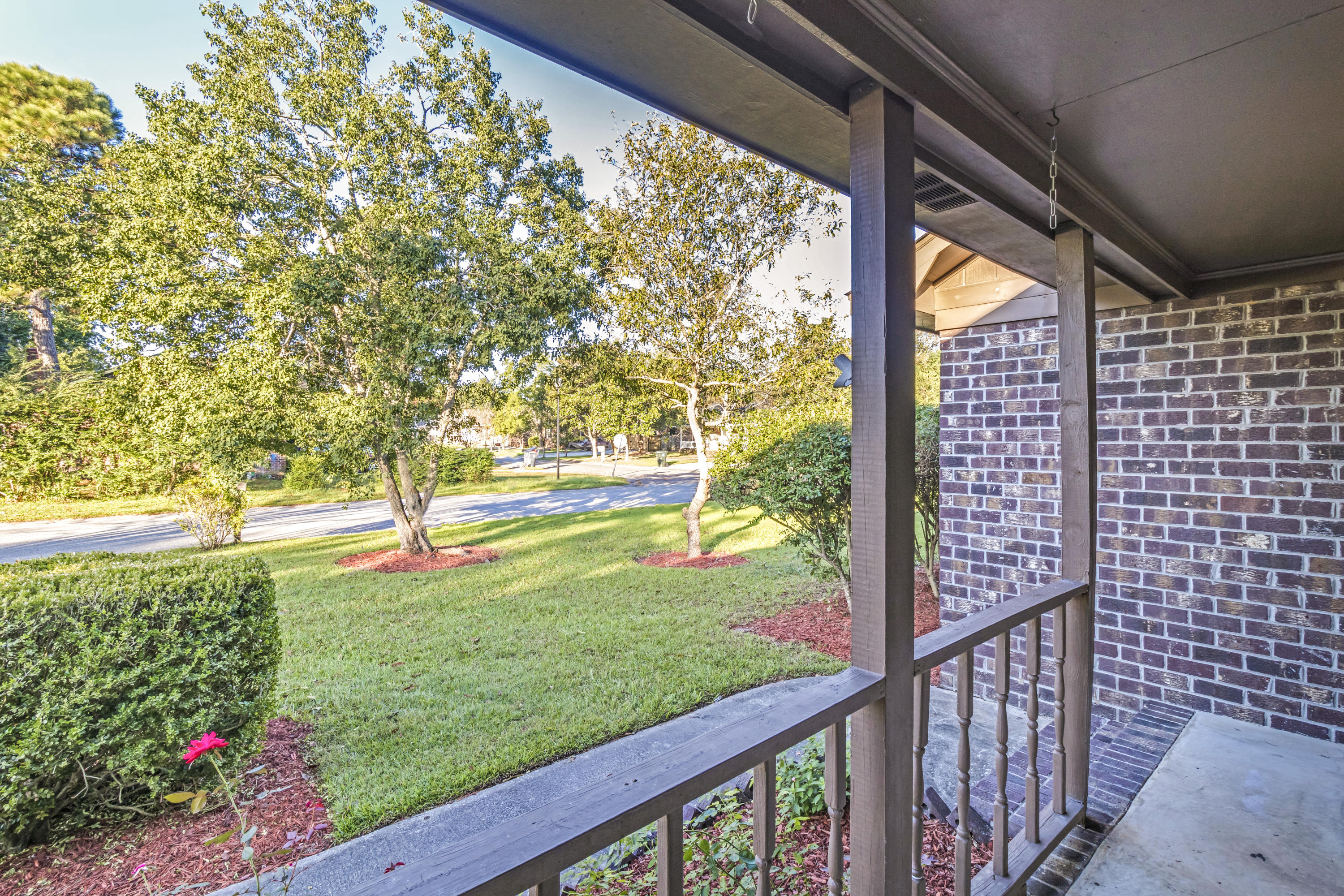 300 Kershaw Road Summerville, SC 29486 - Photo 4 of 34 7