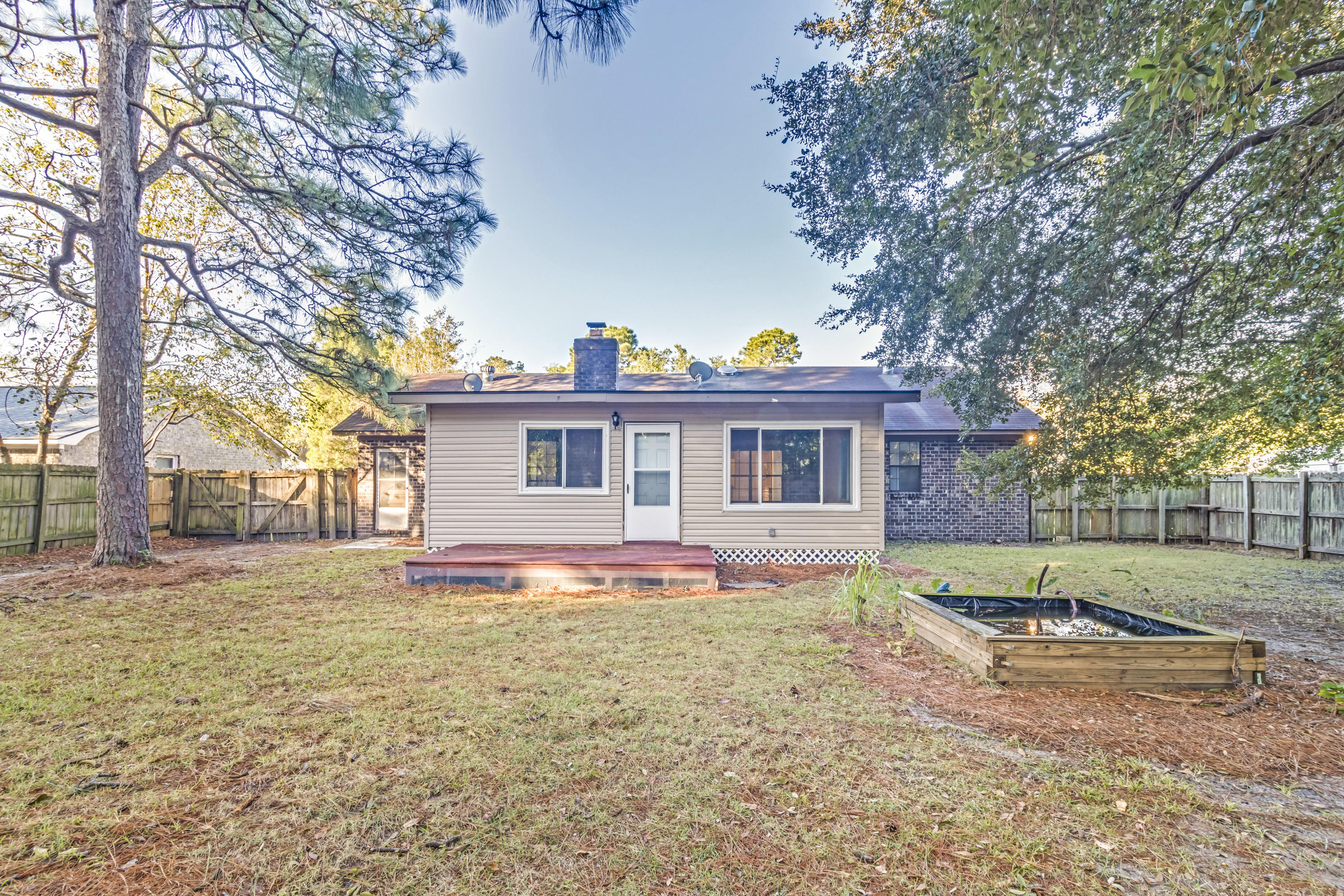 300 Kershaw Road Summerville, SC 29486 - Photo 6 of 34 9
