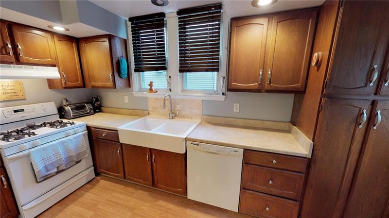 453 North Chestnut Street Butler, PA 16001 - Photo 9 of 22 Gallery Image 9