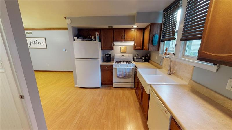 453 North Chestnut Street Butler, PA 16001 - Photo 10 of 22 Gallery Image 10