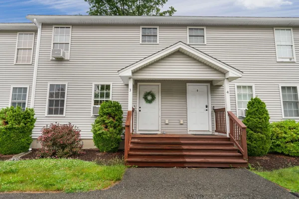 $199,900 | 322 Stillwater Avenue, Unit 3, Old Town, ME 04468