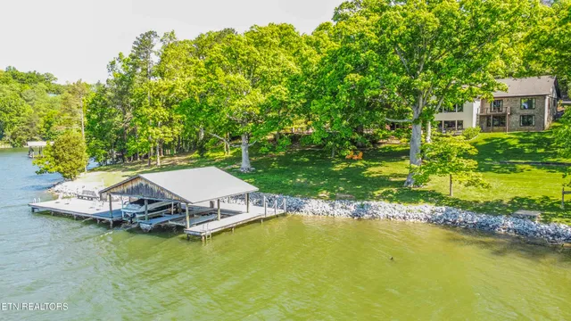 $4,600,000 | 902 Twin Coves Circle, Lenoir City, TN 37772