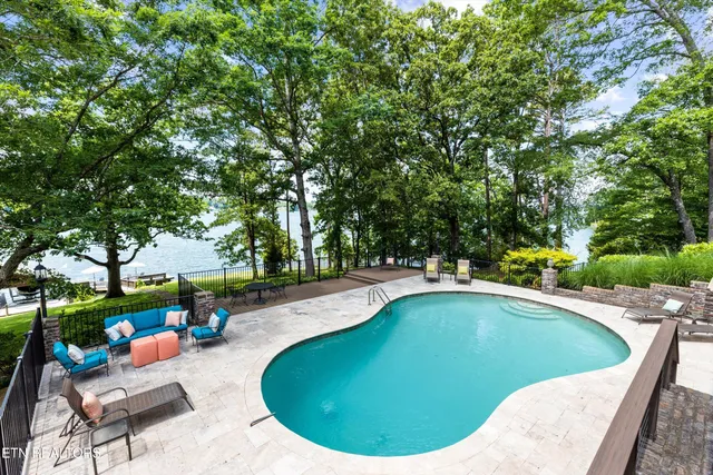 $4,600,000 | 902 Twin Coves Circle, Lenoir City, TN 37772