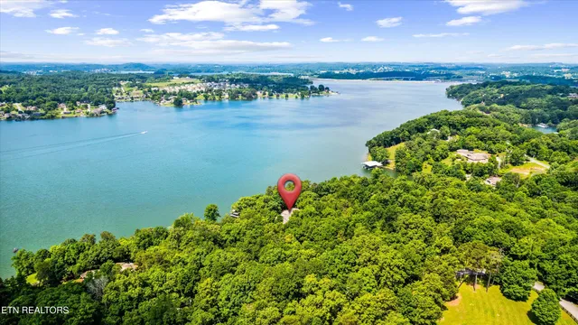 $4,600,000 | 902 Twin Coves Circle, Lenoir City, TN 37772