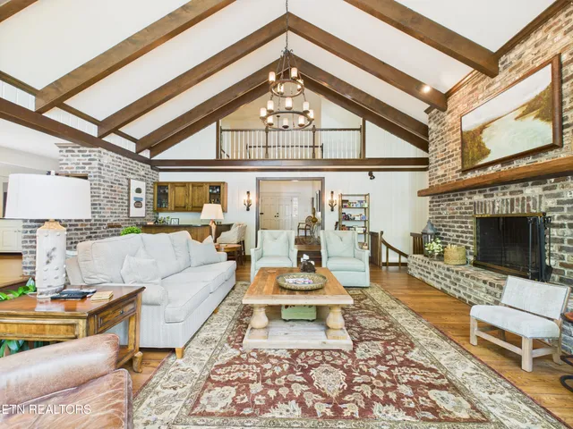 $4,600,000 | 902 Twin Coves Circle, Lenoir City, TN 37772