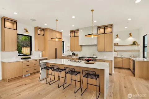$3,570,000 | 11315 113th Place Northeast, Kirkland, WA 98033