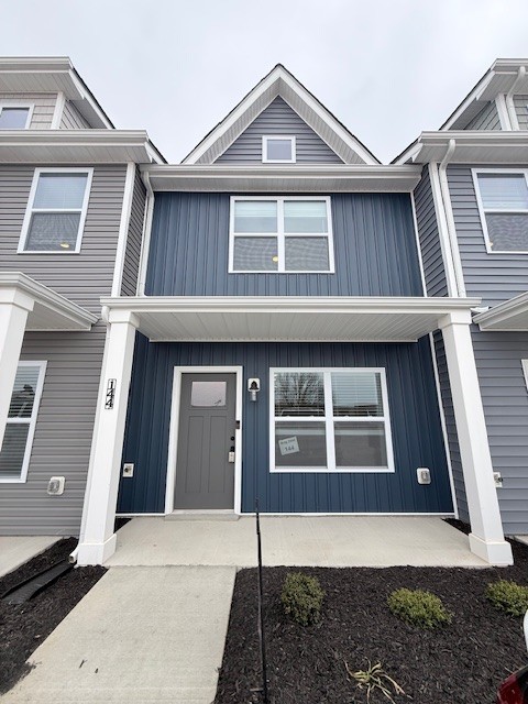 144 Front Rdg Circle Clarksville, TN 37042 - Photo 1 of 31 Gallery Image 1