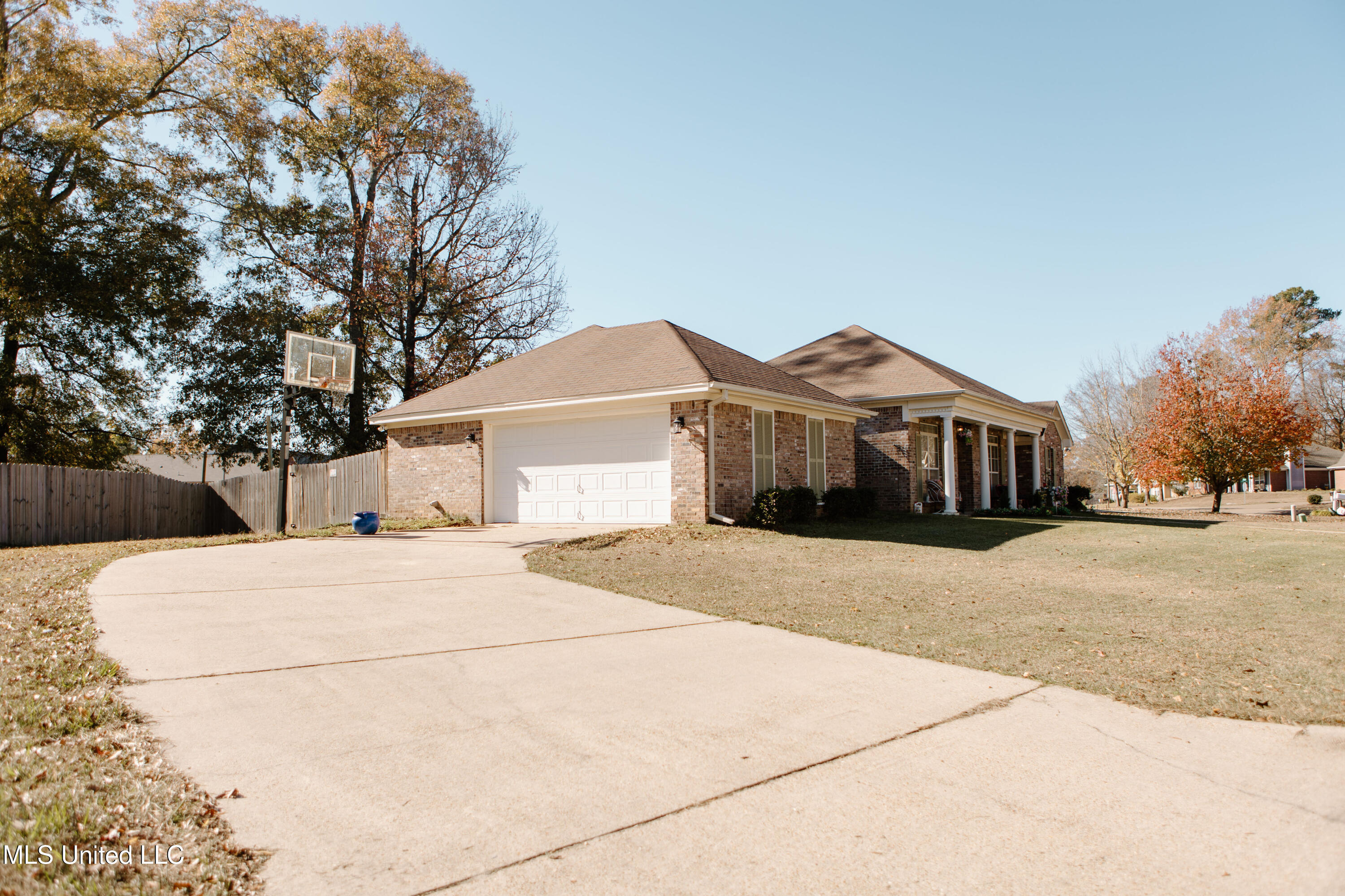 311 Longleaf Drive Flowood, MS 39232 - Photo 2 of 21 forthewild.bysammy-32