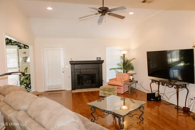 $289,000 | 311 Longleaf Drive, Flowood, MS 39232