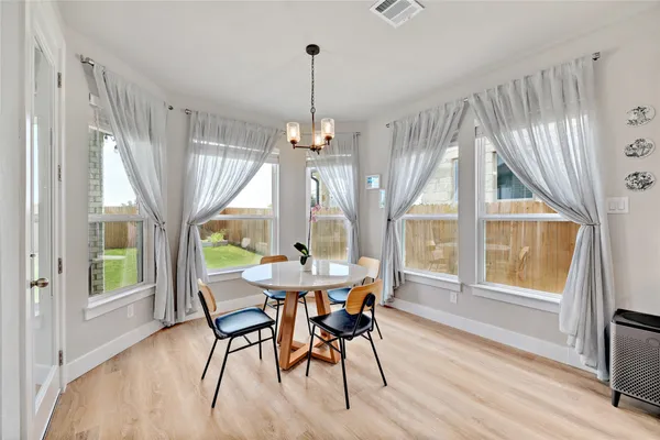 $3,350 | 317 Rock Knl Street, Liberty Hill, TX 78642