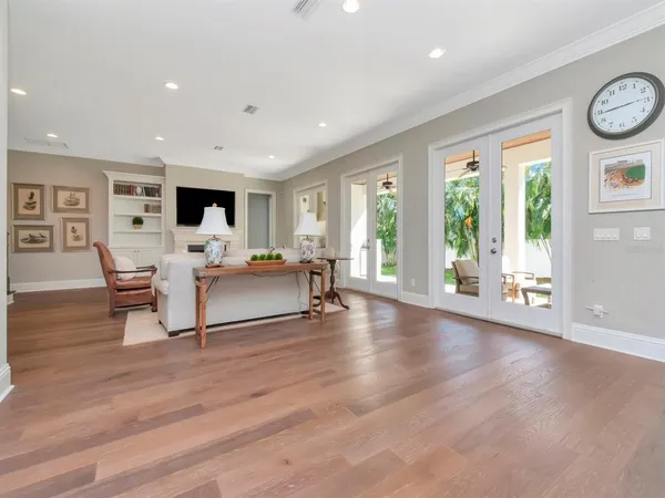 $12,000 | 4508 West Vasconia Street, Tampa, FL 33629