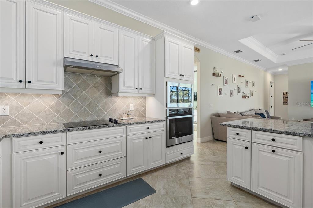 20655 Valprato Court Venice, FL 34293 - Photo 12 of 58