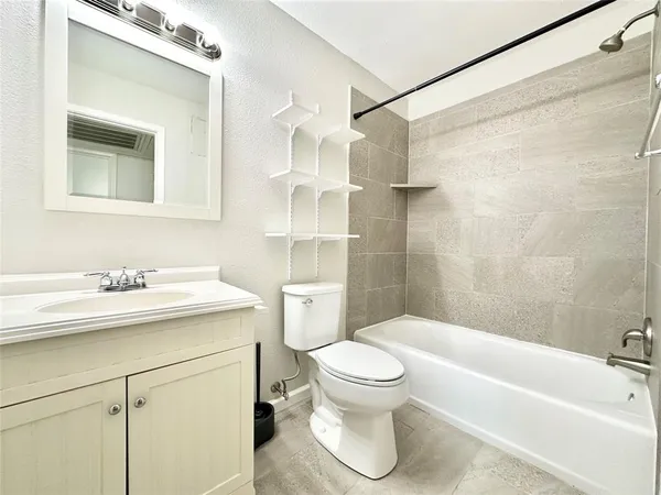 $1,700 | 4933 Curzon Avenue, Fort Worth, TX 76107