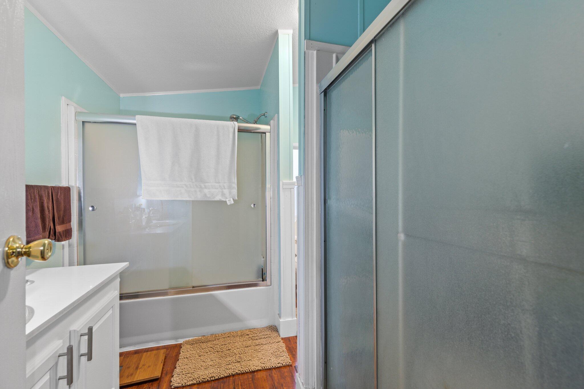 8149 Colonial Way Central Point, OR 97502 - Photo 14 of 24 14