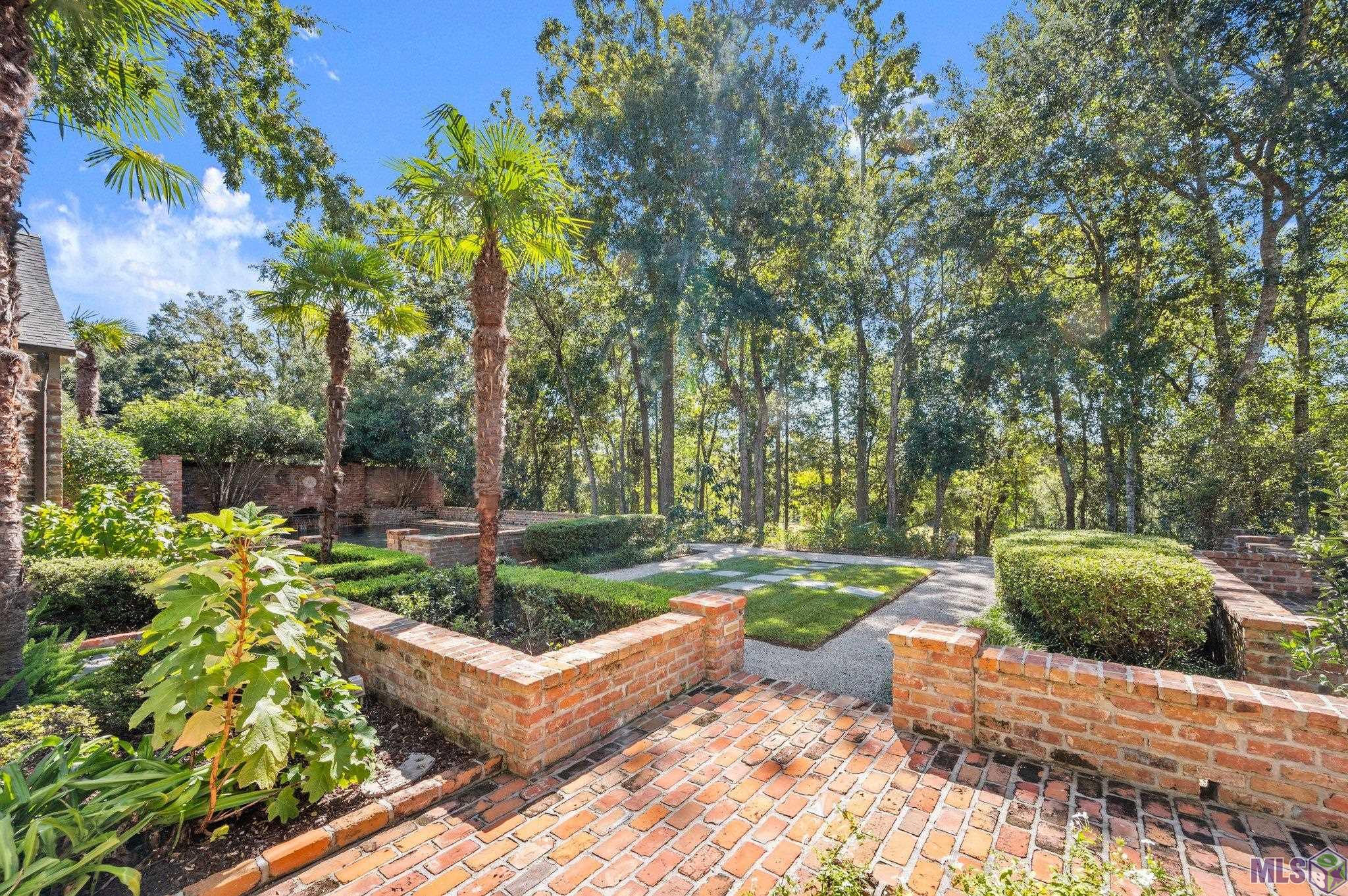 16026 Highland Bluff Court Baton Rouge, LA 70810 - Photo 4 of 59