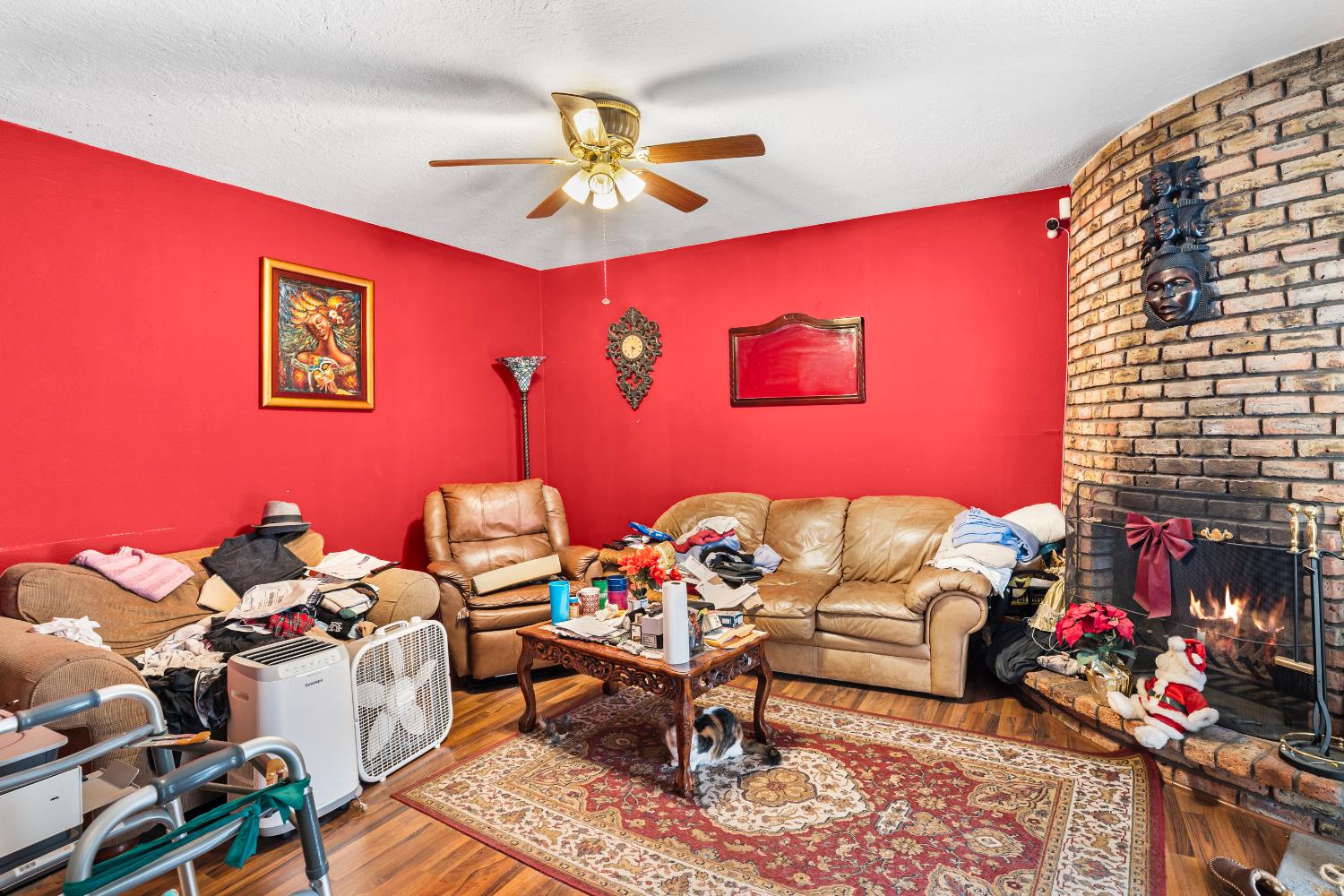 3141 Lisa Drive Modesto, CA 95350 - Photo 15 of 29 a living room with furniture and flowers