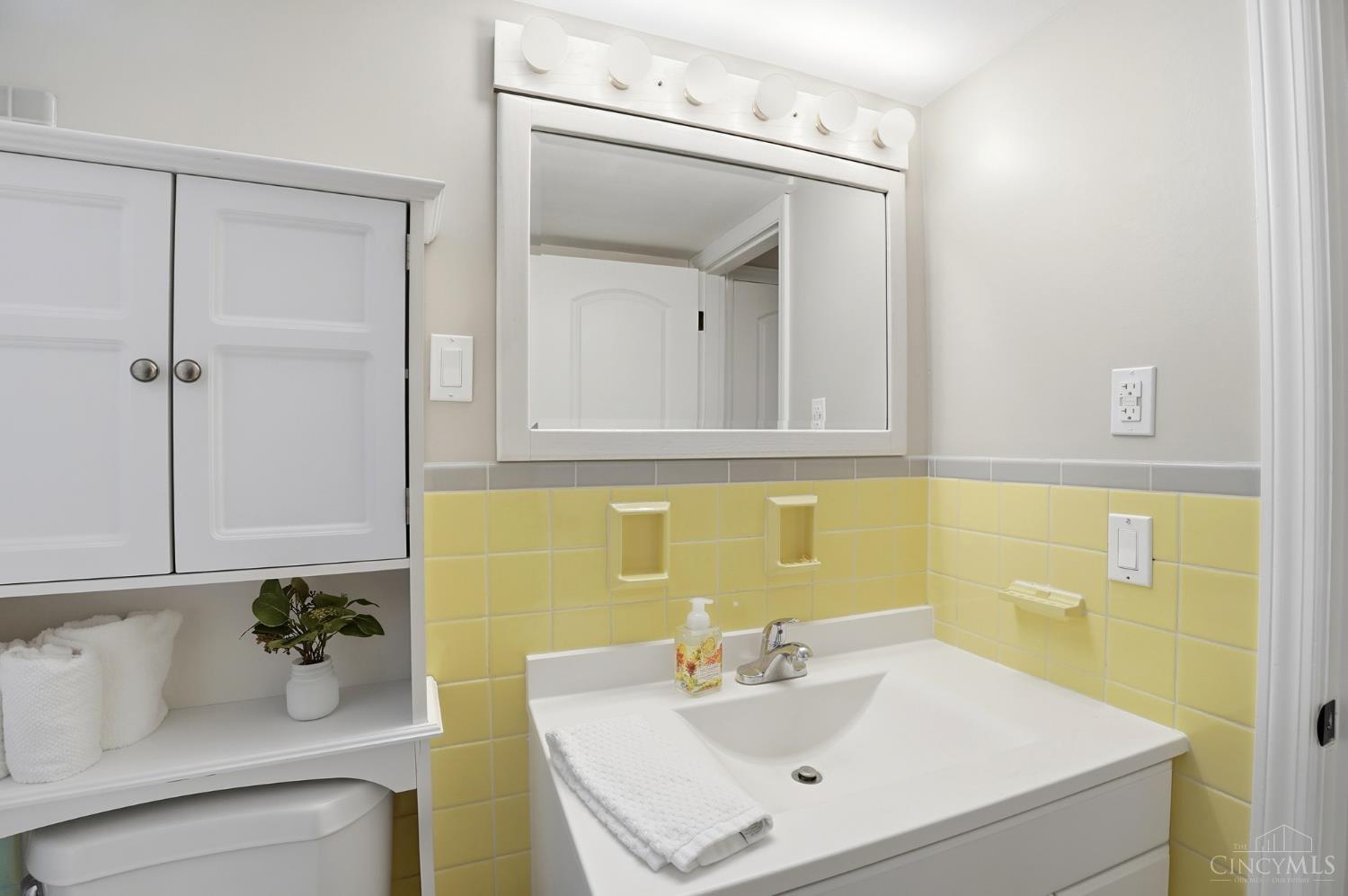 8353 Bridle Road Cincinnati, OH 45244 - Photo 32 of 55