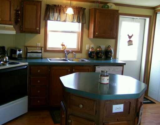 220 Bullcreek Road Butler, PA 16002 - Photo 4 of 6 Kitchen.