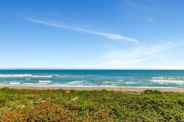 $6,000 | 1555 Northeast Ocean Boulevard, Unit 402, Jensen Beach, FL 34957