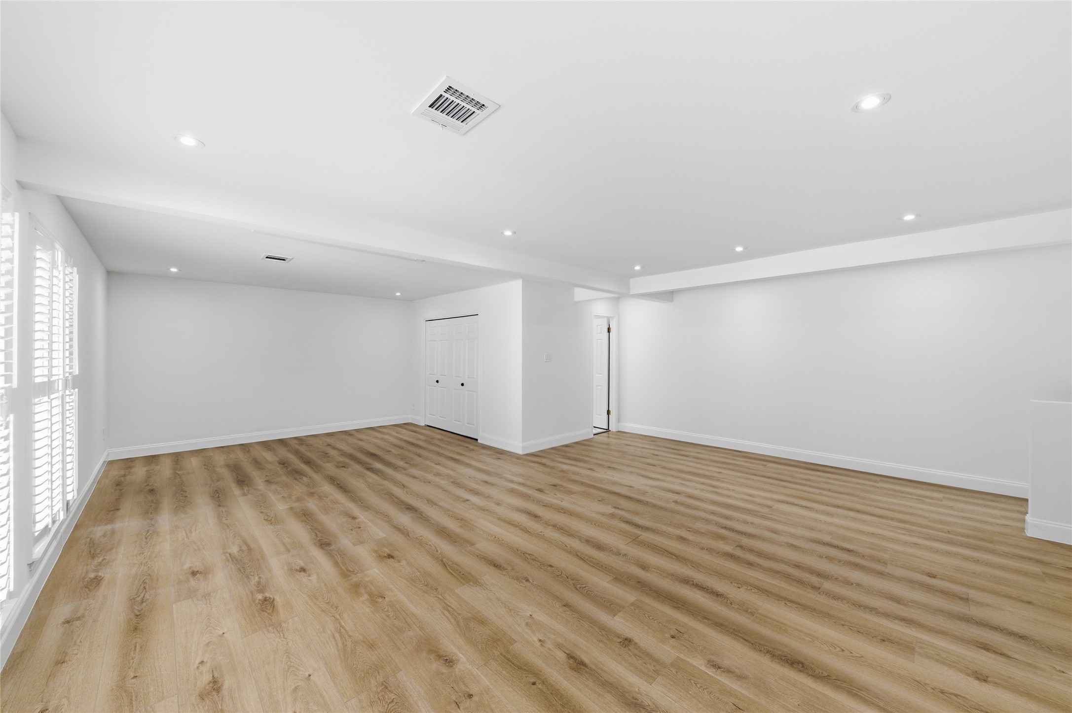 15827 Foxgate Road Houston, TX 77079 - Photo 26 of 37