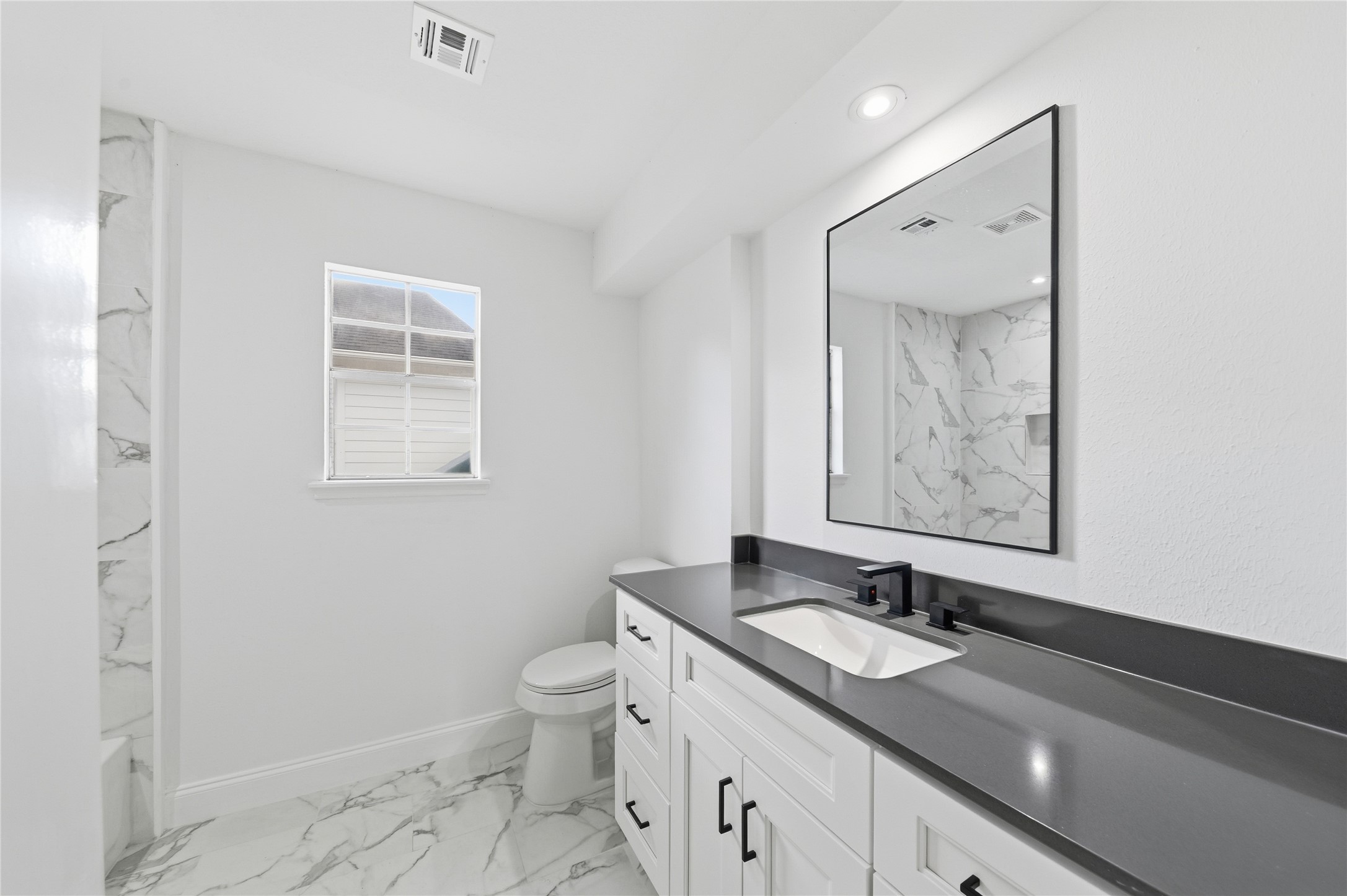 15827 Foxgate Road Houston, TX 77079 - Photo 34 of 37