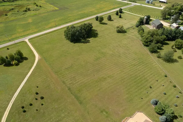 $899,000 | 14949 Saunders Road, Pecatonica, IL 61063