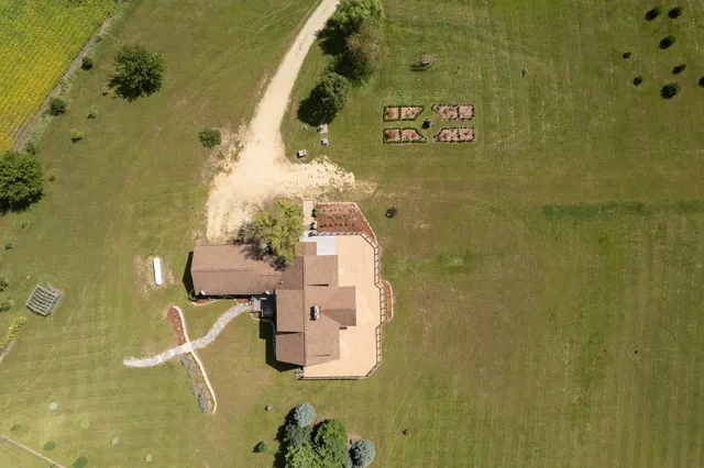 $899,000 | 14949 Saunders Road, Pecatonica, IL 61063
