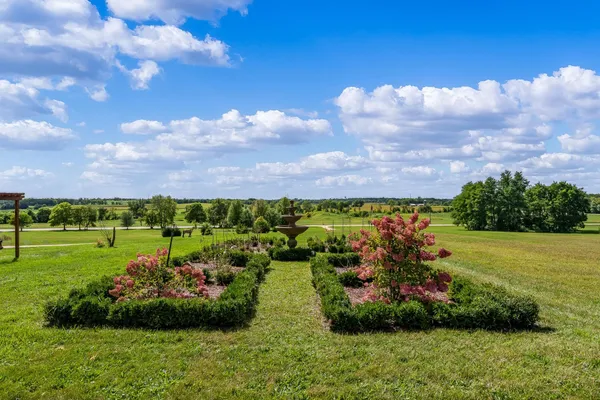 $899,000 | 14949 Saunders Road, Pecatonica, IL 61063